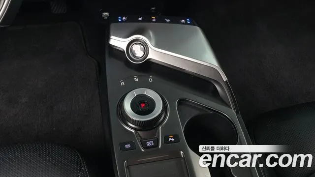 Kia EV6 — Фото автомобиля 9