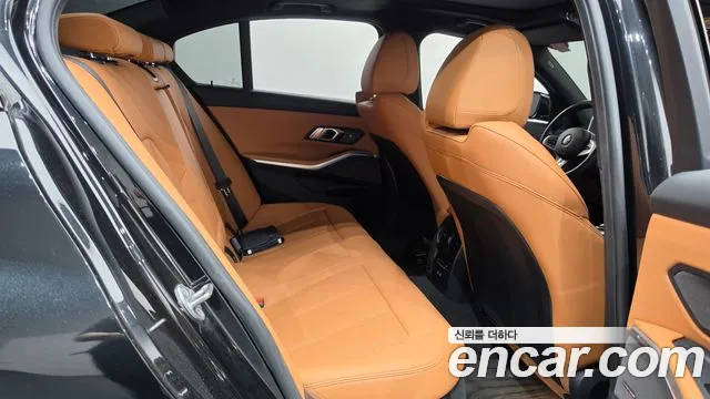 BMW 3-Series 3 серия (G20) 320i M Sport — Фото автомобиля 23