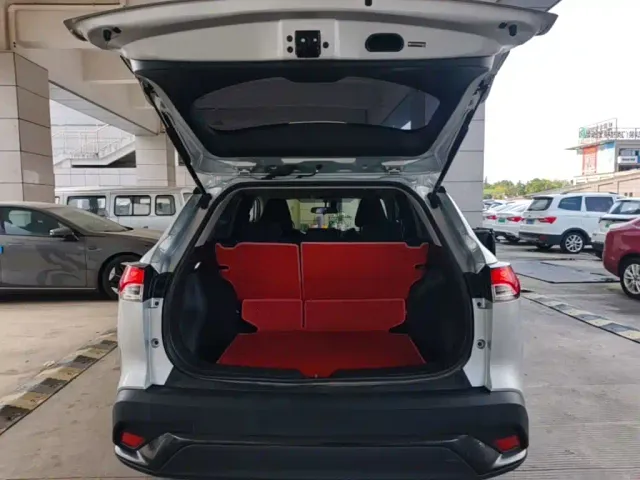 Toyota Frontlander — Фото автомобиля 18