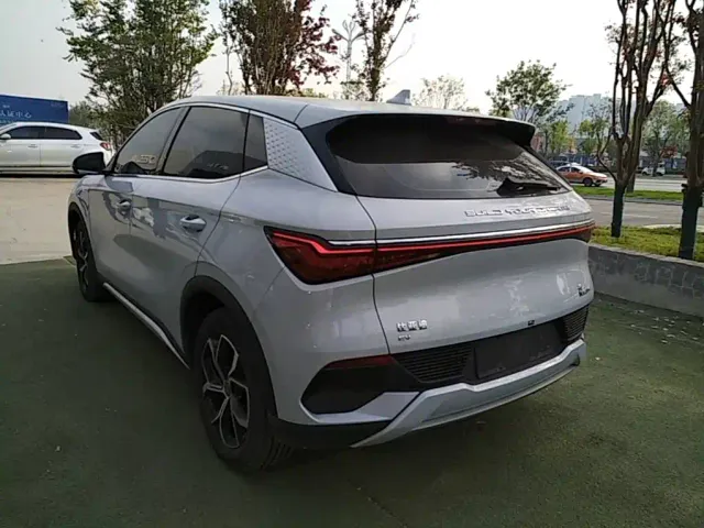 BYD Yuan PLUS — Фото автомобиля 4