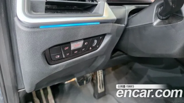 BMW i4 — Фото автомобиля 25