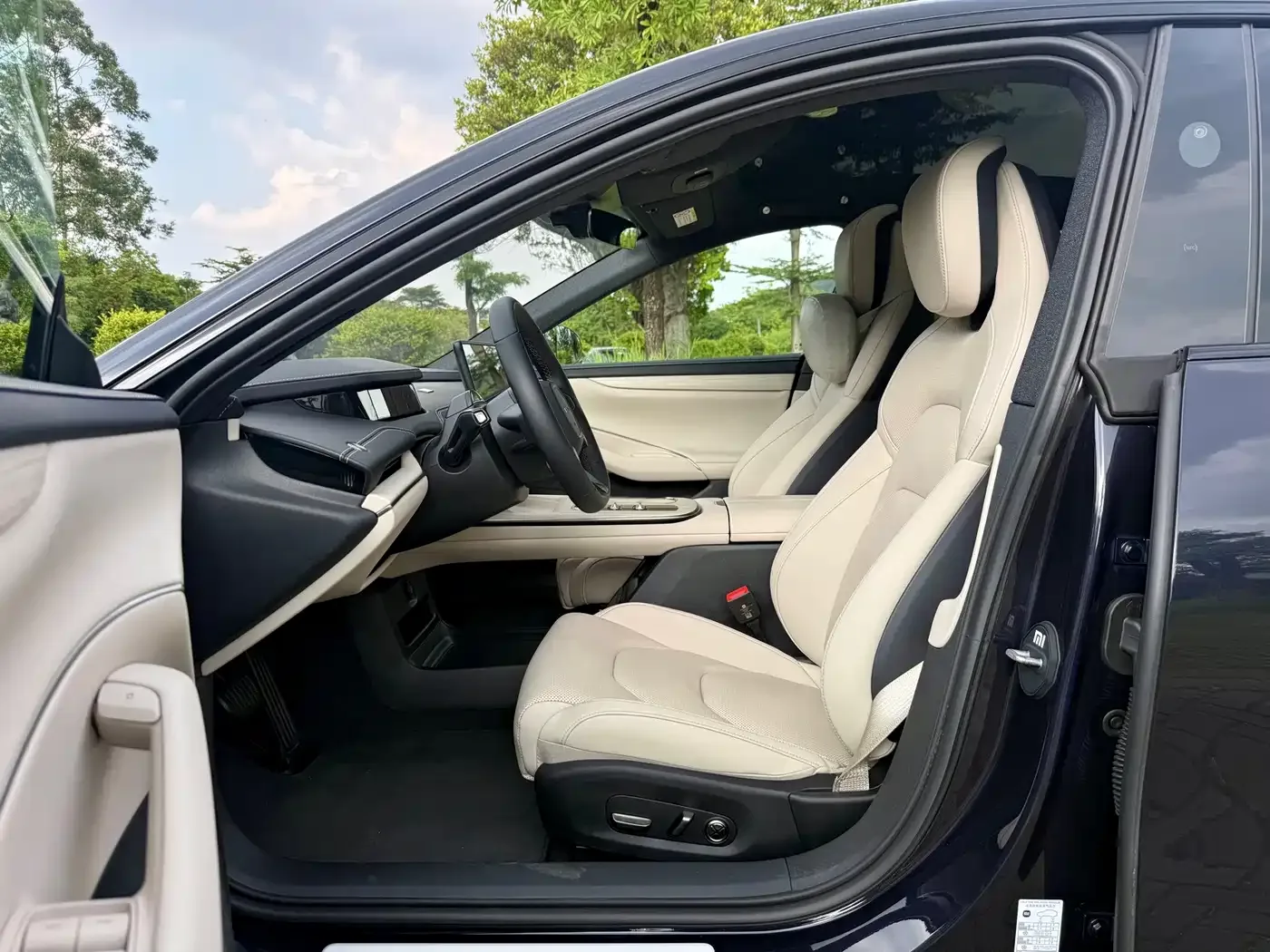 Xiaomi Auto Xiaomi SU7 2024 RWD Long Range Intelligent Driving Edition — Фото автомобиля 4