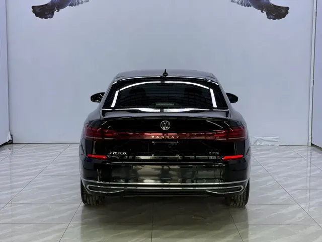 Volkswagen Passat — Фото автомобиля 5