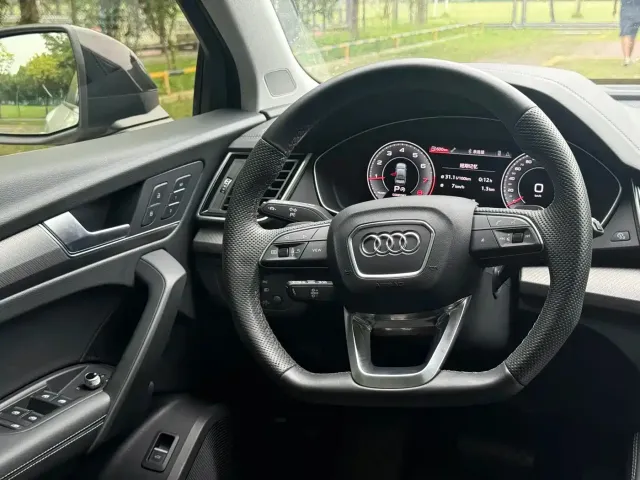 Audi Audi Q5L 2022 45T Luxury Dynamic — Фото автомобиля 15