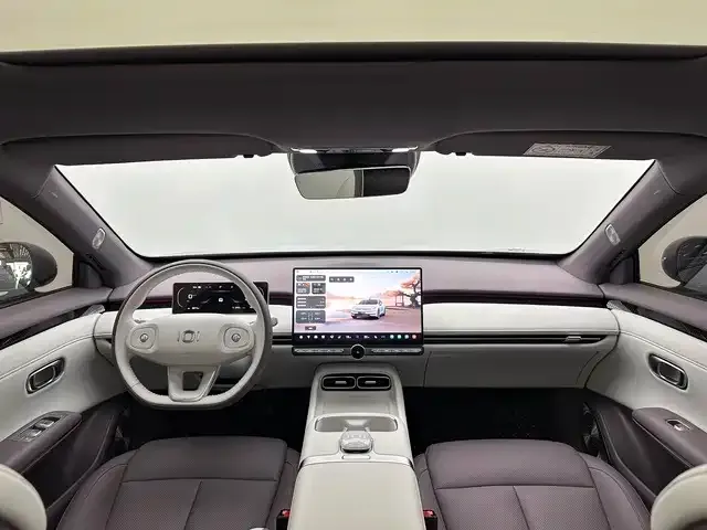 Changan Qiyuan A06 — Фото автомобиля 9