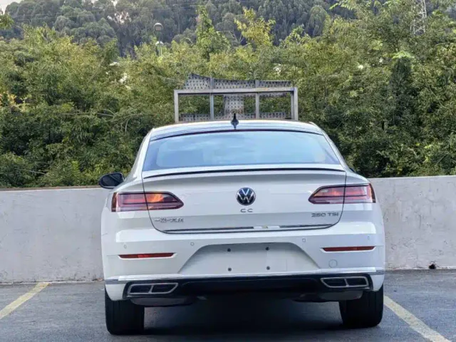 Volkswagen CC — Фото автомобиля 8