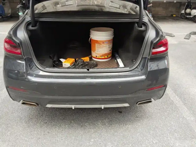 BMW 5 Series — Фото автомобиля 4