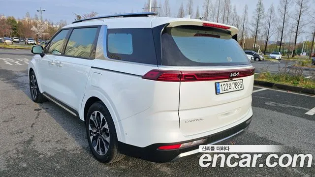 Kia Canival Carnival 4 поколение Бензин 7 мест Signature — Фото автомобиля 18