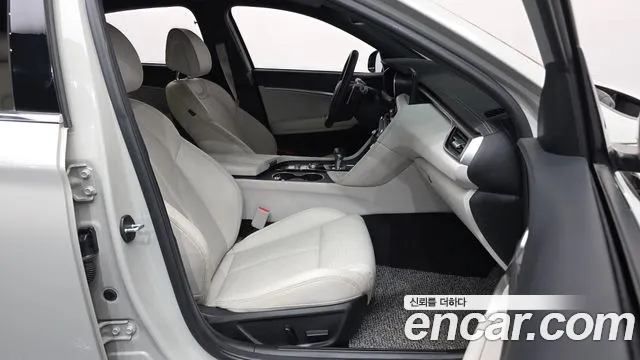 Genesis G70 — Фото автомобиля 25