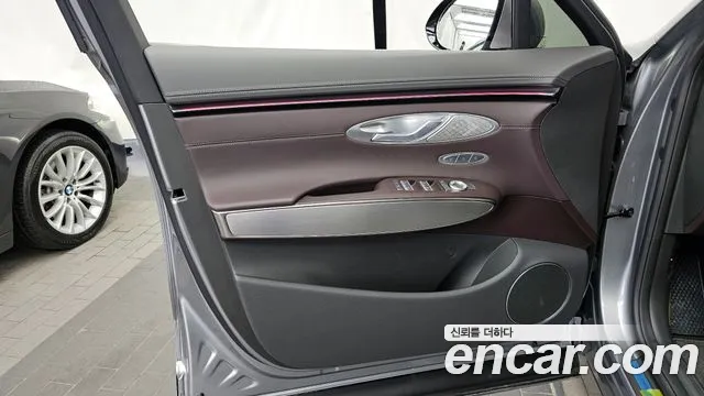 Genesis GV70 2.5T Бензин AWD — Фото автомобиля 16