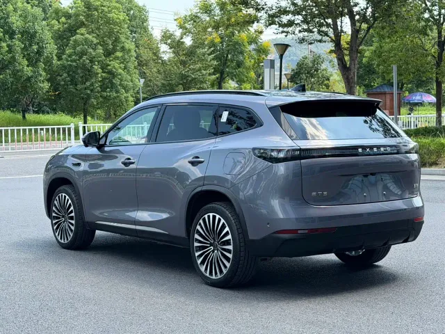 Exeed Starway E05 — Фото автомобиля 7