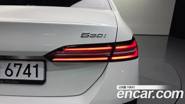 BMW 5-Series 5 серия (G60) 530i xDrive M Sport — Фото автомобиля 24