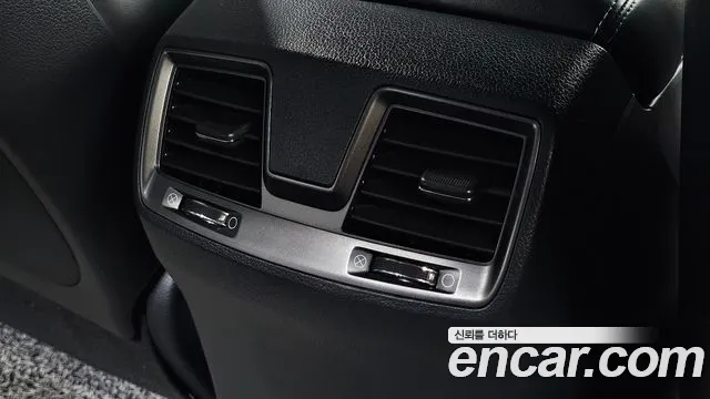 KG_Mobility_Ssangyong Rexton Новый Rexton Sport Khan Дизель 2.2 4WD — Фото автомобиля 29