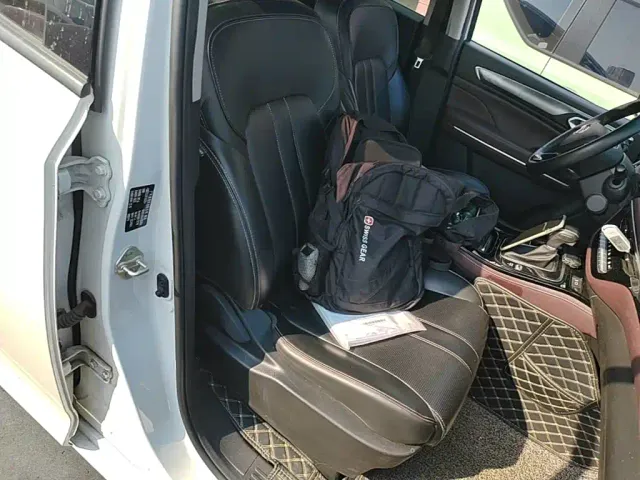 GAC Trumpchi M6 — Фото автомобиля 24