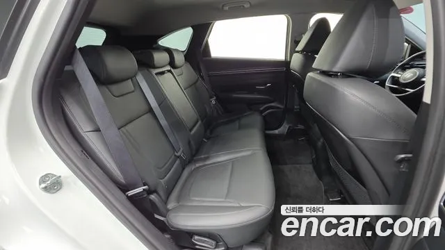 Hyundai Tucson Tucson (NX4) Дизель 2.0 2WD — Фото автомобиля 19