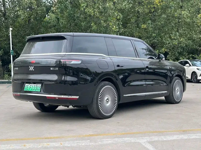 IM Motors LS9 — Фото автомобиля 5
