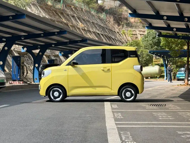 Wuling Hongguang Mini EV — Фото автомобиля 6