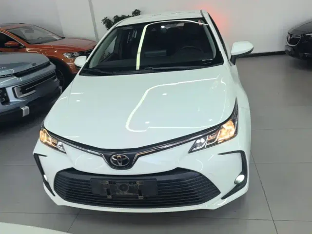 Toyota Corolla — Фото автомобиля 2