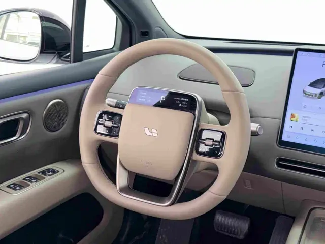 Li Auto i6 — Фото автомобиля 8