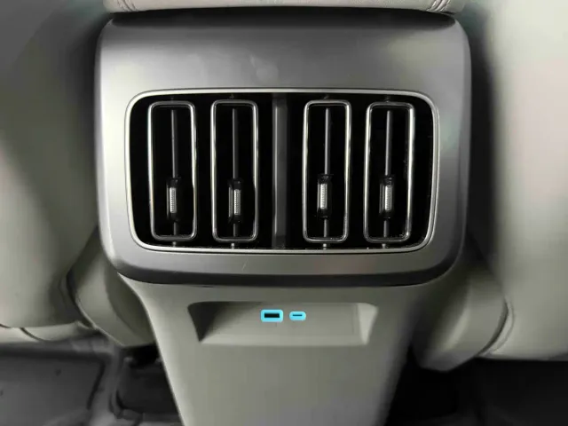 BYD Song Ultra — Фото автомобиля 19