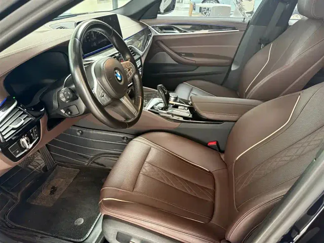 BMW 5 Series — Фото автомобиля 13