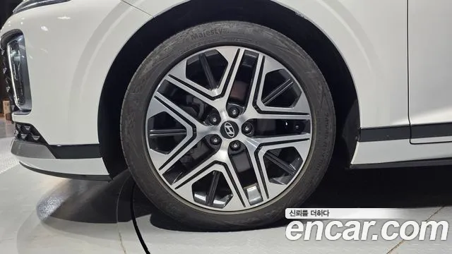 Hyundai Grandeur GN7 — Фото автомобиля 5