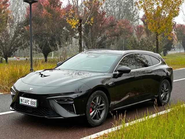 Фотография автомобиля — Hozon Nezha S Shooting Brake