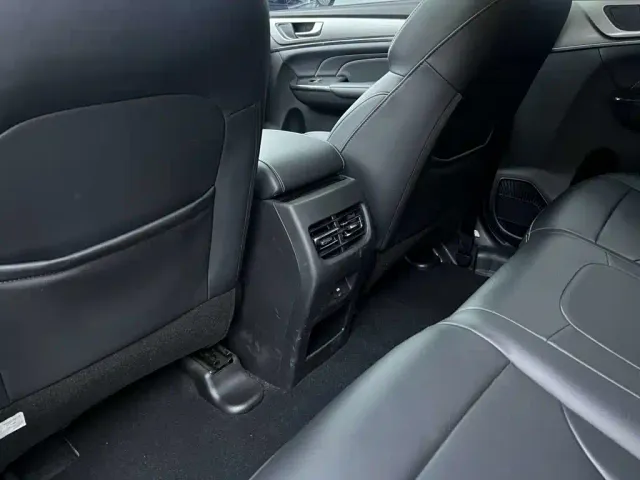 Haval Haval M6 2021 PLUS 1.5T DCT Comfort — Фото автомобиля 19