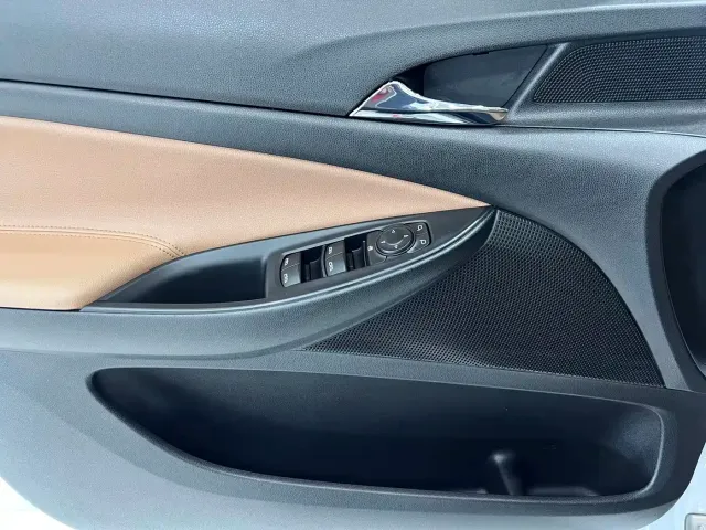 Buick Buick GL6 2021 323T Mild Hybrid Connected Luxury — Фото автомобиля 18
