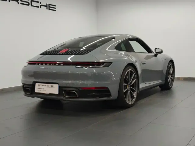 Porsche 911 — Фото автомобиля 4