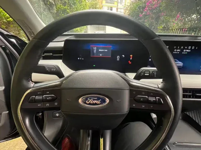 Ford Mondeo — Фото автомобиля 5