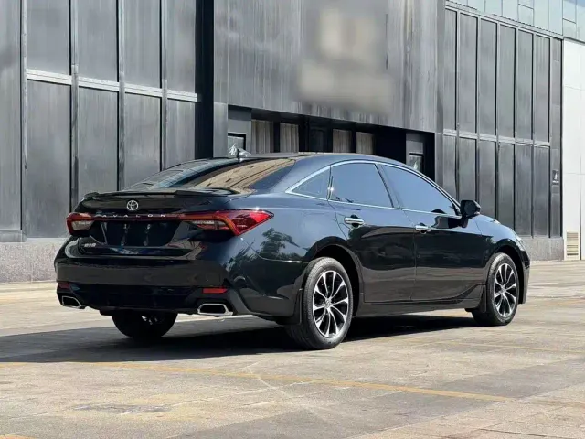 Toyota Avalon — Фото автомобиля 13