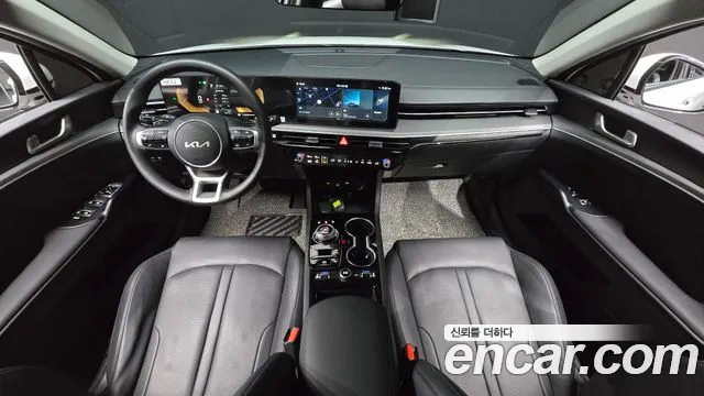 Kia K5 Generation 3 — Фото автомобиля 9