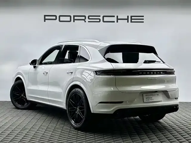 Porsche Cayenne — Фото автомобиля 5