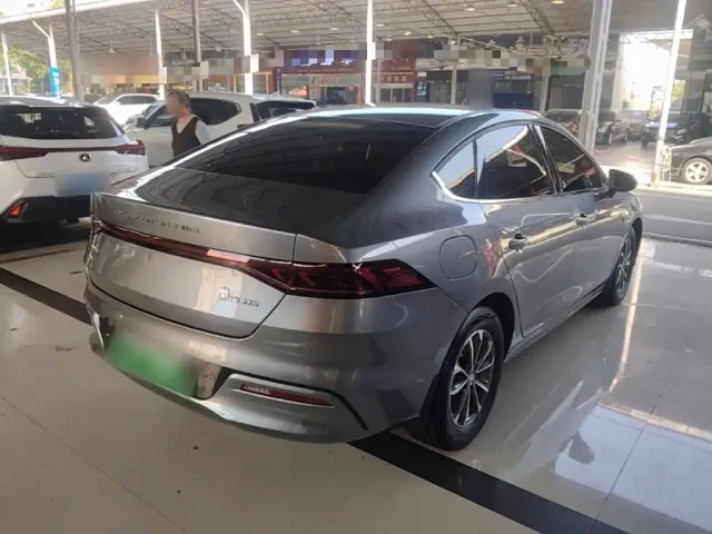 BYD Qin PLUS — Фото автомобиля 6