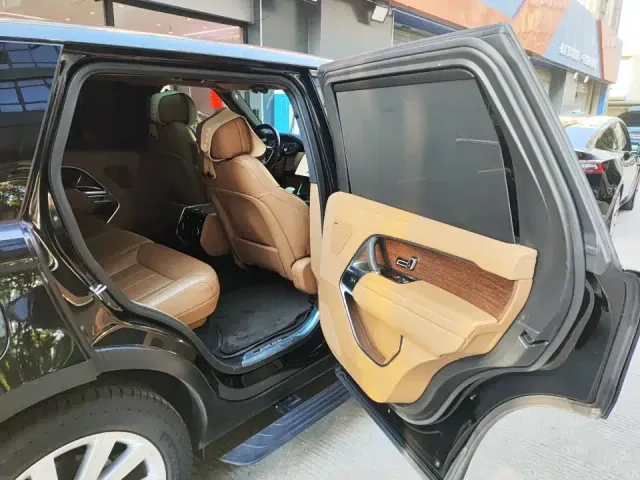 Land Rover Range Rover — Фото автомобиля 6