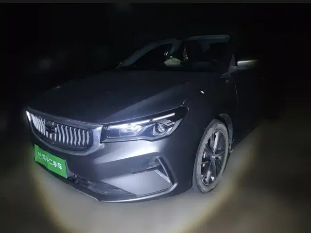 Geely Emgrand — Фото автомобиля 22