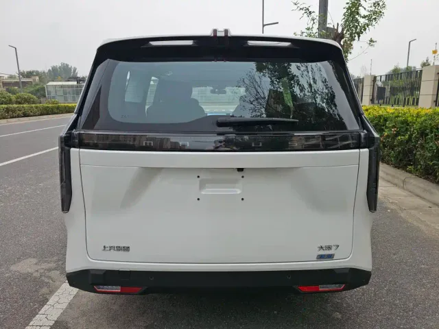 Maxus Dajia 7 — Фото автомобиля 5