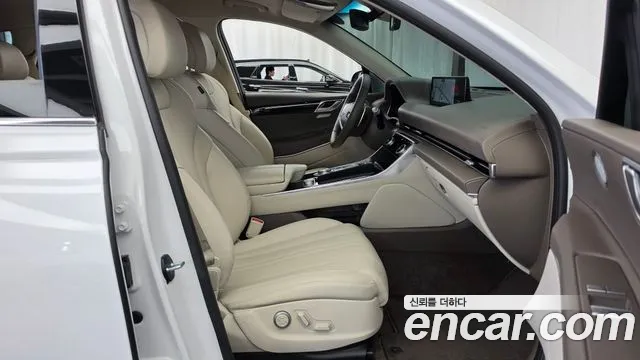Genesis GV80 — Фото автомобиля 16