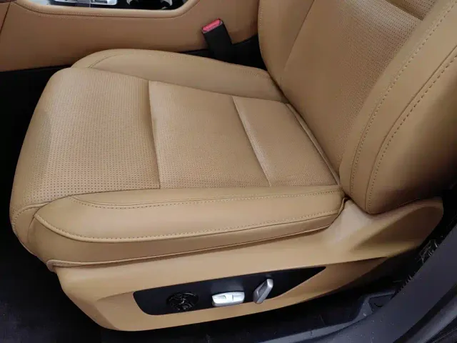 Li Auto ONE — Фото автомобиля 20