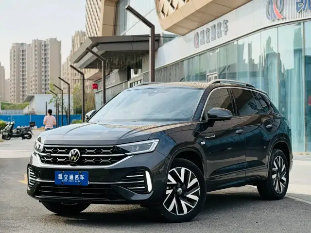 Фотография автомобиля — Volkswagen Tayron