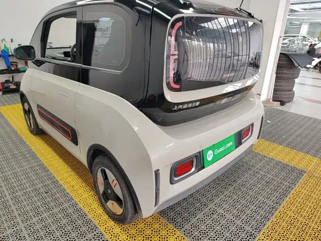 Baojun KiWi EV — Фото автомобиля 4