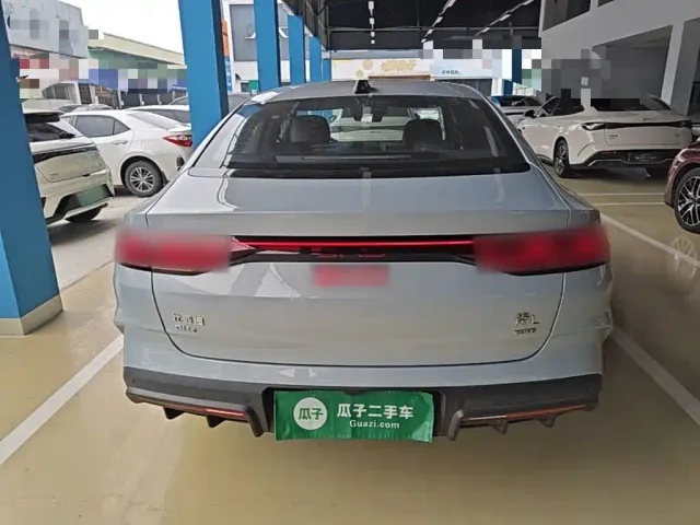 BYD Qin L — Фото автомобиля 5