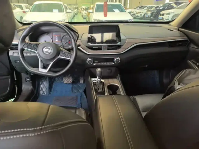 Nissan Teana — Фото автомобиля 9