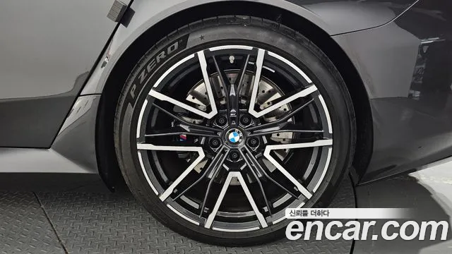 BMW M5 — Фото автомобиля 17