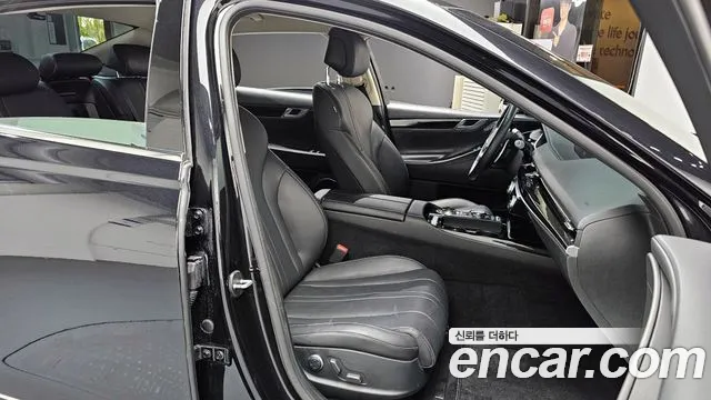 Genesis G80 Бензин 2.5 турбо AWD — Фото автомобиля 12