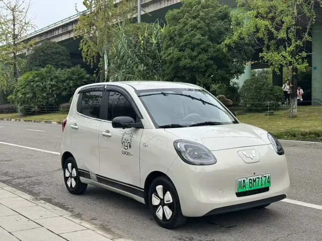 Wuling Hongguang Mini EV — Фото автомобиля 3