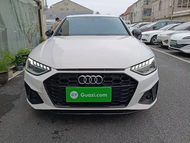 Audi A4L — Фото автомобиля 2