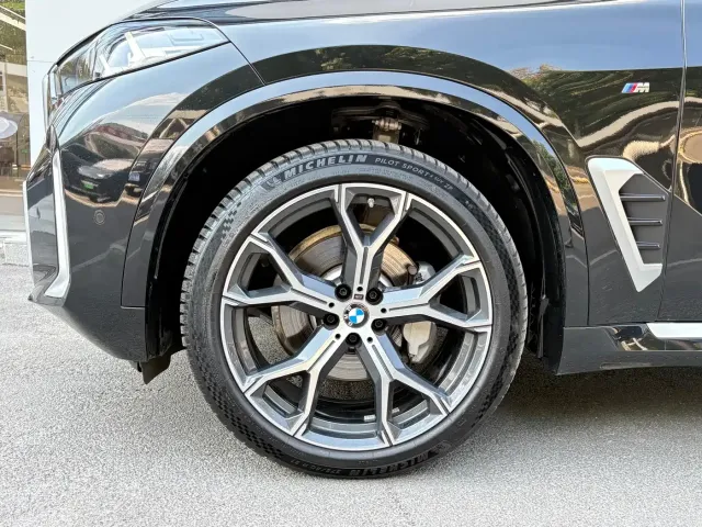 BMW BMW X5 2023 xDrive 30Li Premium M Sport Package — Фото автомобиля 6