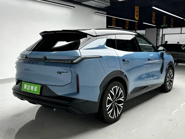 Lynk & Co 08 EM-P — Фото автомобиля 4